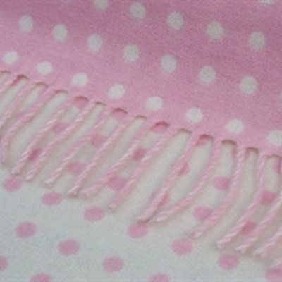 Baby-Wolldecke gepunktet rosa